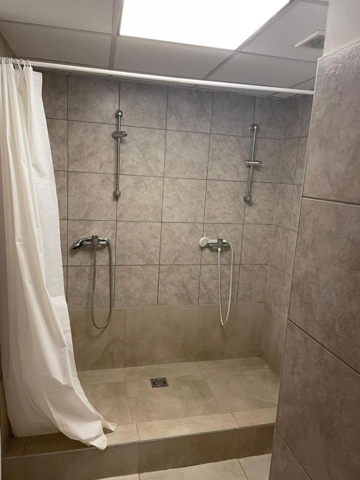 Viola Hostel Budapeszt Zewnętrze zdjęcie